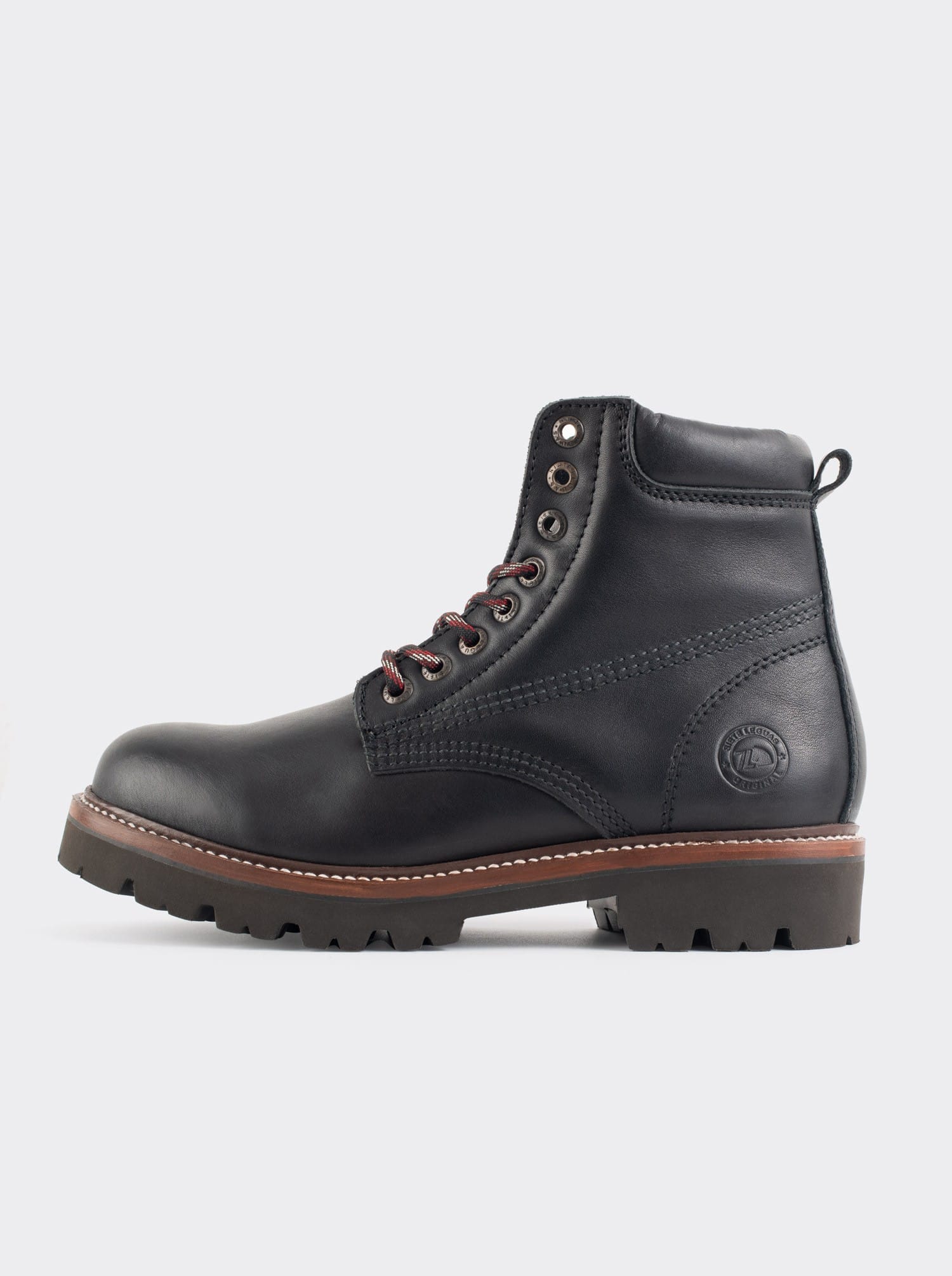 Men's Leather Lace Up Extra Lightweight Boot Black Montana Color Style Haiker 2415