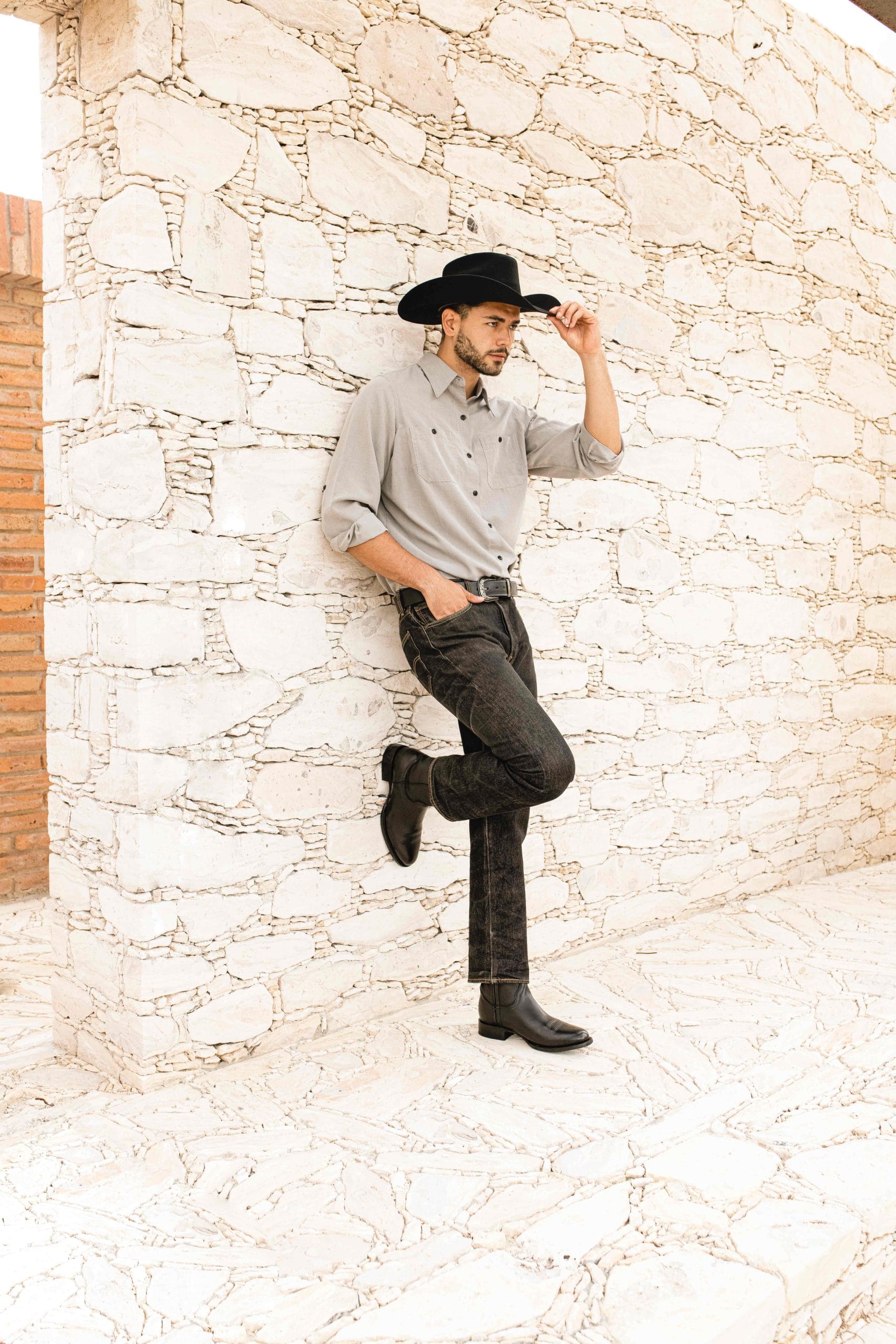 Men's Leather Cowboy Zip Boot Montana Black Color Style 11200