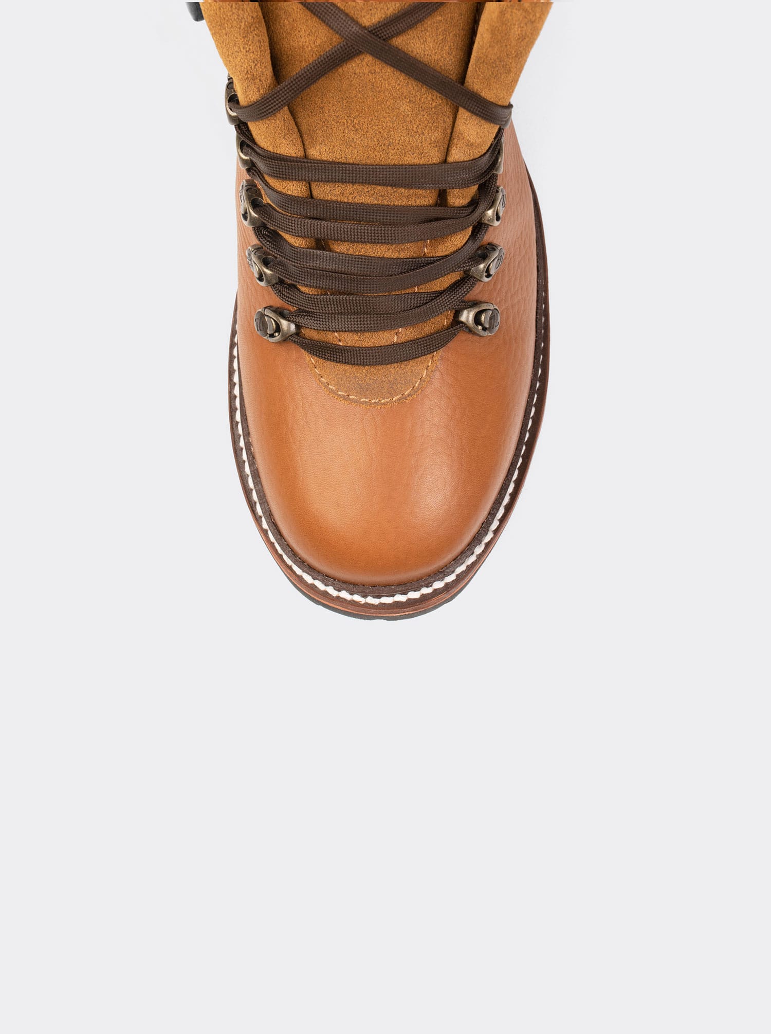 Men's Leather Mountaineering Boot with Vibram® Sole Maple Bull Fight Color Style Haiker 2483