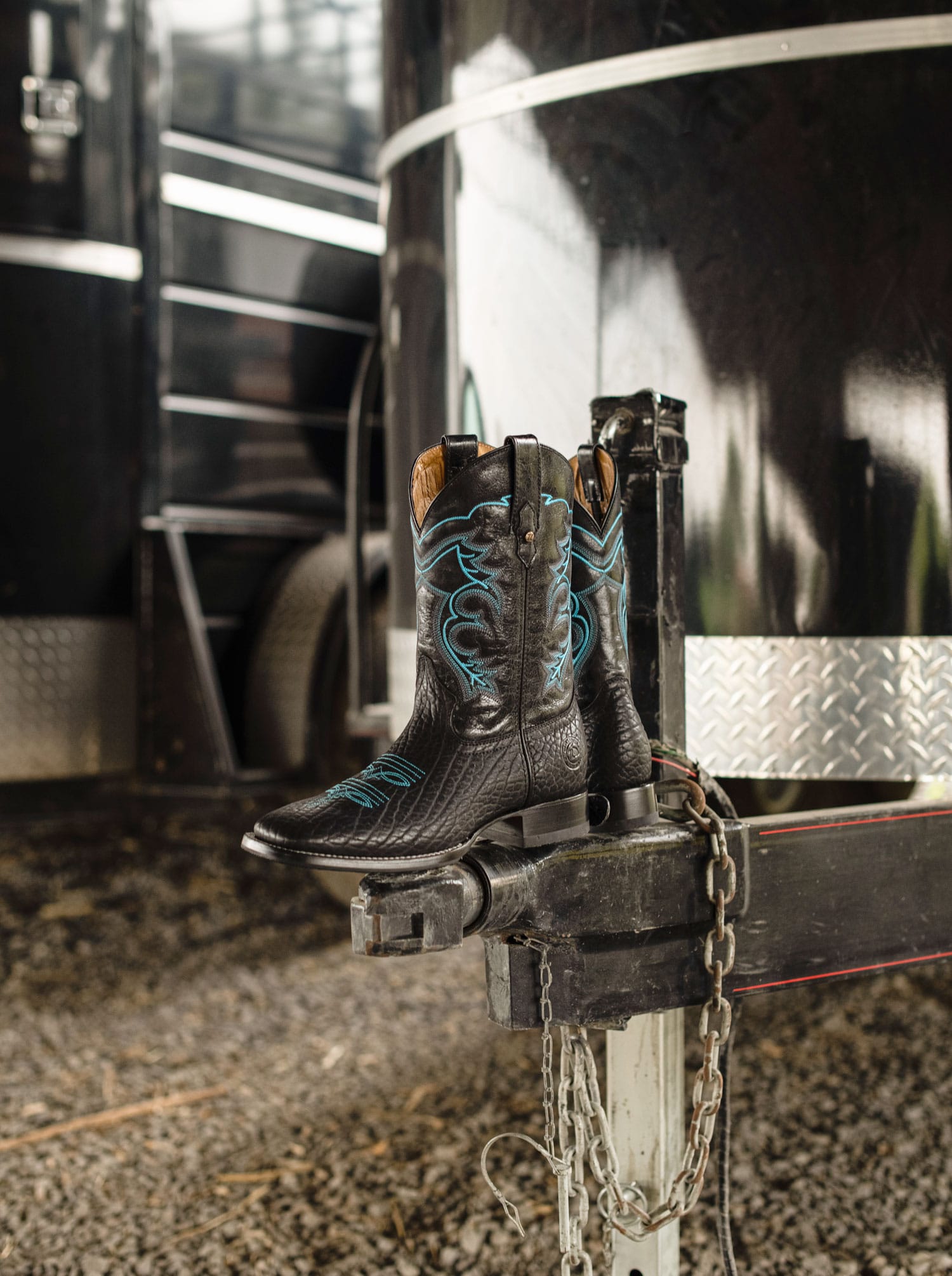 Rodeo Boot with Anti-Slip Sole Black Polished Bull Collar Style 1556