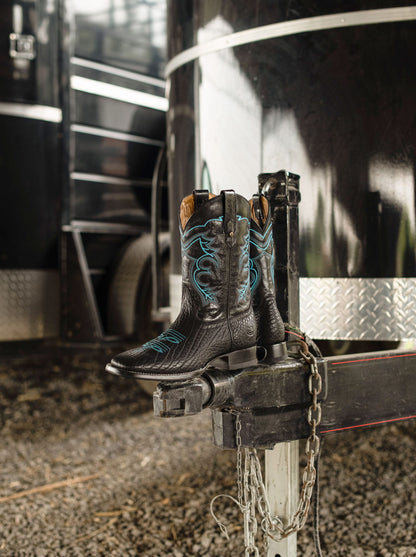 Rodeo Boot with Anti-Slip Sole Black Polished Bull Collar Style 1556