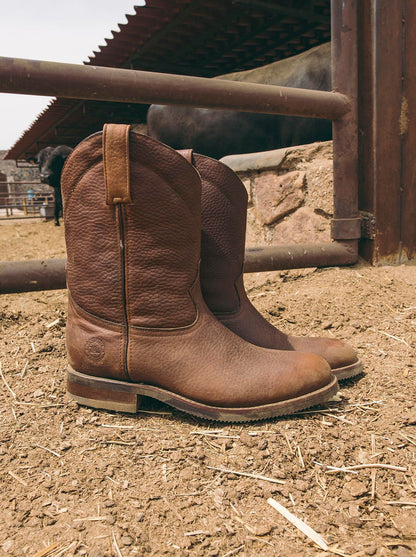 Men's Leather Slip-Resistant Roper Boot Ocher Bull Fight Color Style 1000